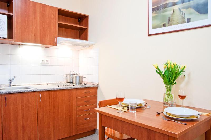 My Home Apartments Братислава Номер фото